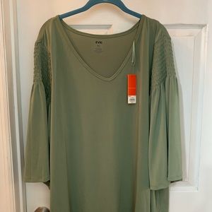 NWT 2X Evri olive poly/spandex blouse NWT’s (SEE PIC FOR DETAILS)
